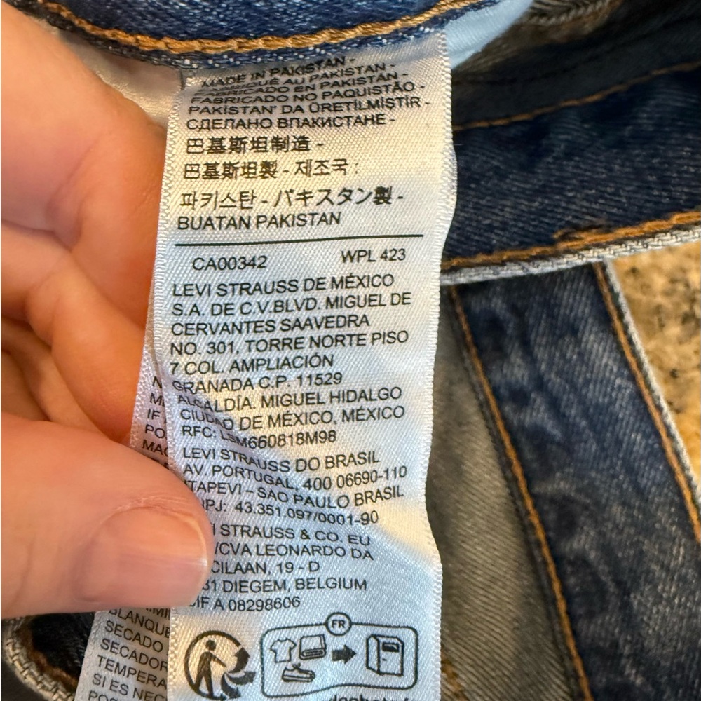 Levi's Women's 94 wide leg jeans 30 - Picture 7 of 7